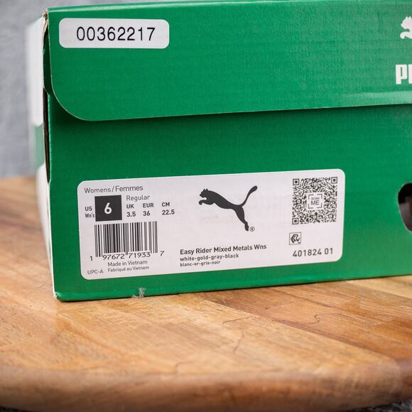 Puma Easy Rider Mixed Metals Metallic Lace Up Womens Size 6 White - Picture 8 of 8